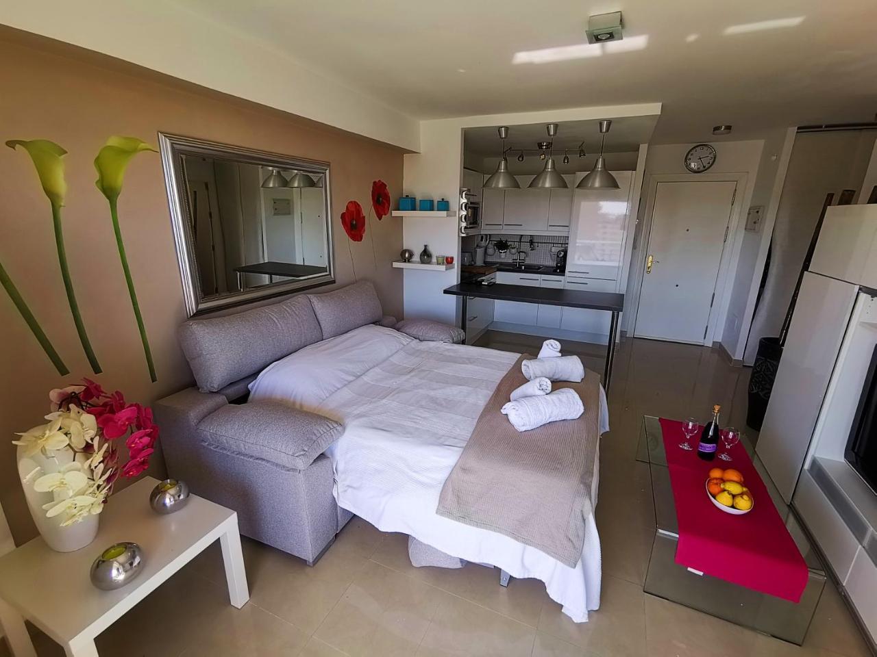 Apartamento Carihuela Торремолинос Экстерьер фото